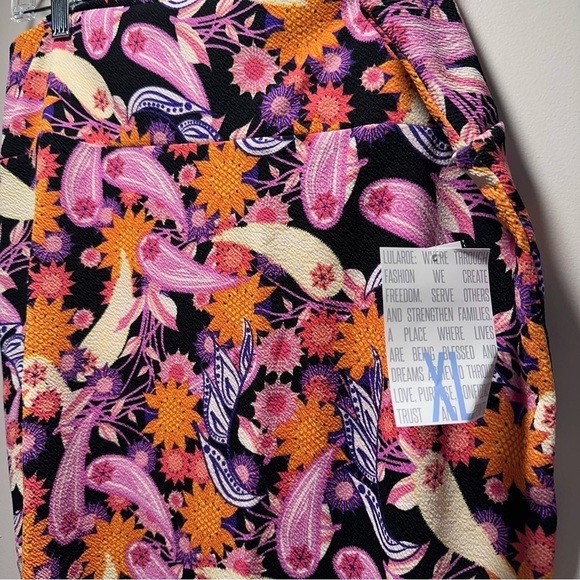 NEW LulaRoe Cassie Pencil Skirt Stretchy High Wide Waist XL 18-20 Floral Paisley - Picture 8 of 17